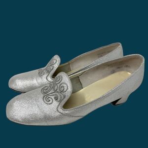 Vintage 60s Qualicraft Silver Lame Metallic Mod Slip On 10B Low Block Heel